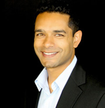 dr-pravenn-vellore-corners-staff